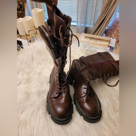 Shoes - Brown combat boat